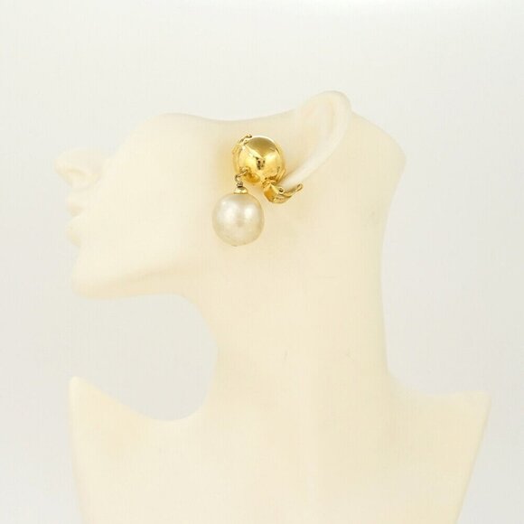 CHANEL CC Logos Ball Pearl Dangle Clip-On Earrings Gold Tone 93A Auth w/Box - Picture 2 of 6